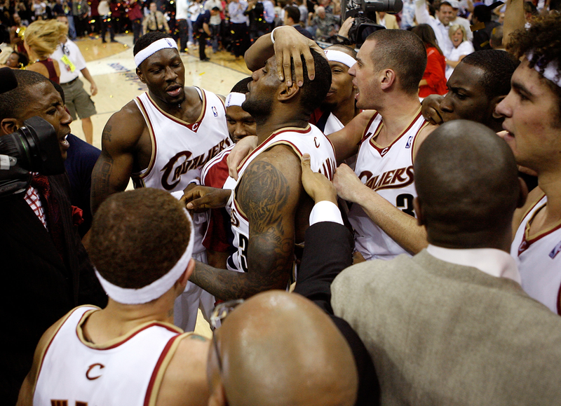 Illustration for article titled Lebron's Game 2 Buzzer Beater, 5 Years On